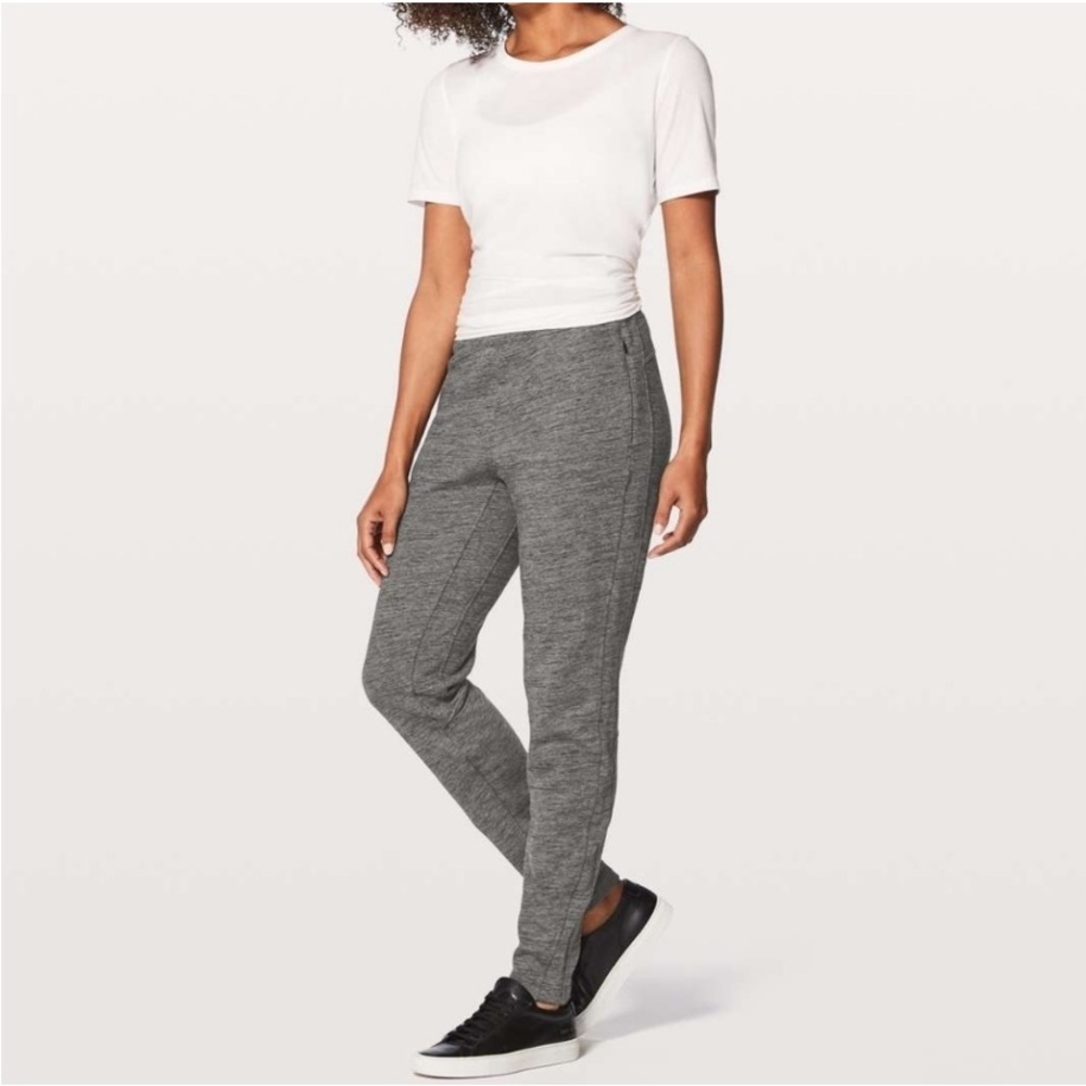 Lululemon Free to Roam Jogger 29" Grey, Sz 4